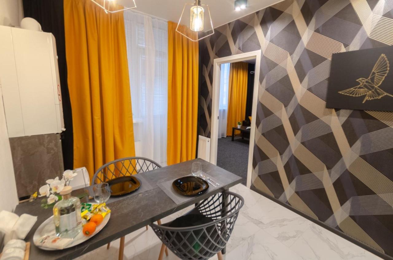 Samira 2 Apartment Kiev Luaran gambar